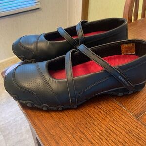 Skechers Work Women’s 7.5 Slip Resistant Black Strap Shoes